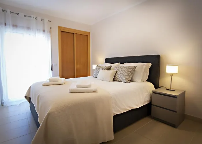 Welcome * カバナス・デ・タビラ